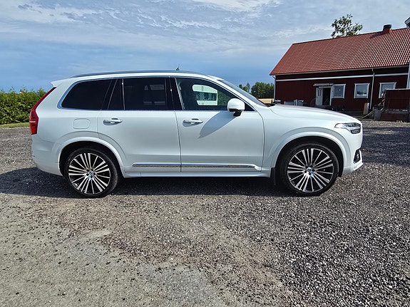 Volvo XC90 4 of 10