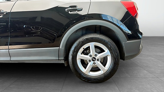 Audi Q2 6 of 12