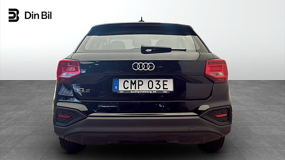 Audi Q2 5 of 12