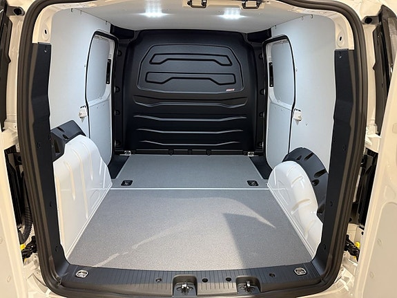 Volkswagen Caddy 5 of 17