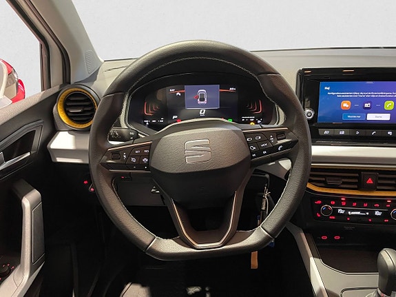 Seat Arona 9 of 15