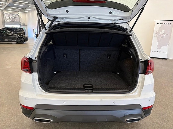 Seat Arona 17 of 17