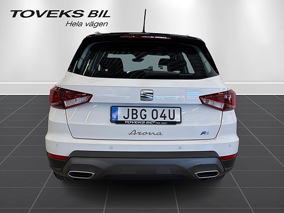 Seat Arona 4 of 17