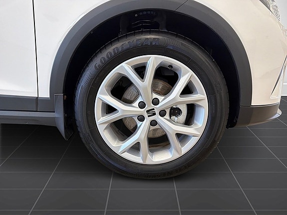 Seat Arona 9 of 17