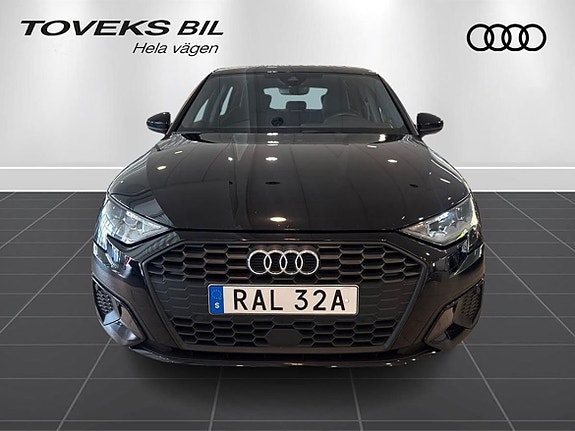 Audi A3 8 of 13