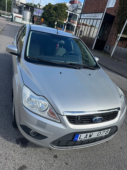 Ford Focus 3 of 9
