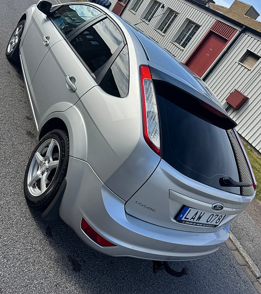 Ford Focus 4 of 9