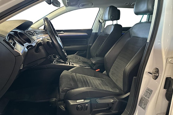Volkswagen Passat 12 of 26