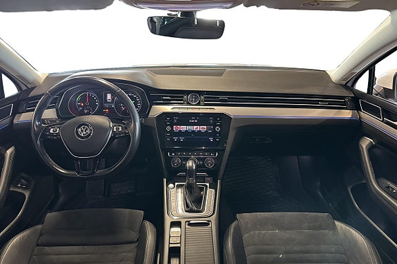Volkswagen Passat 8 of 26