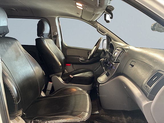 Hyundai H-1 9 of 21