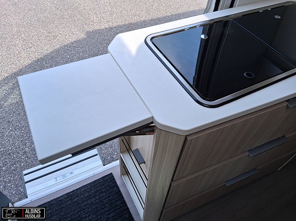 Adria Twin Axess 640 SL / Hydrauliska stödben / AC 6 of 21
