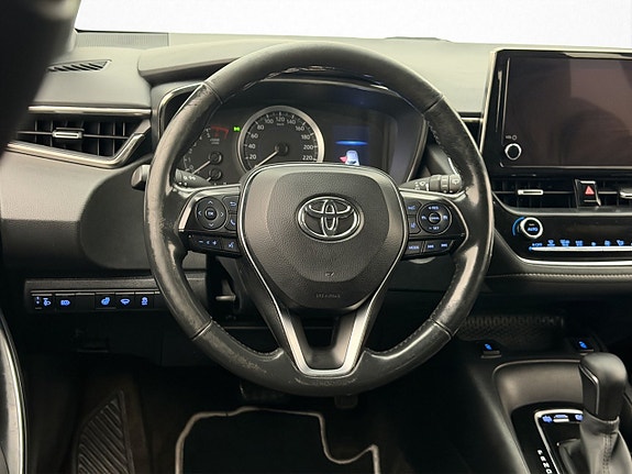 Toyota Corolla 11 of 28