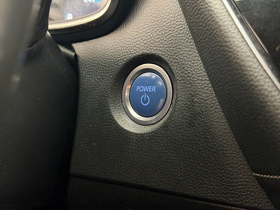 Toyota Corolla 15 of 28