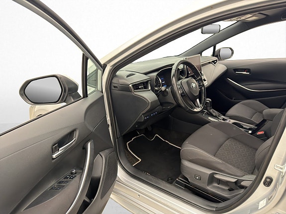 Toyota Corolla 10 of 28