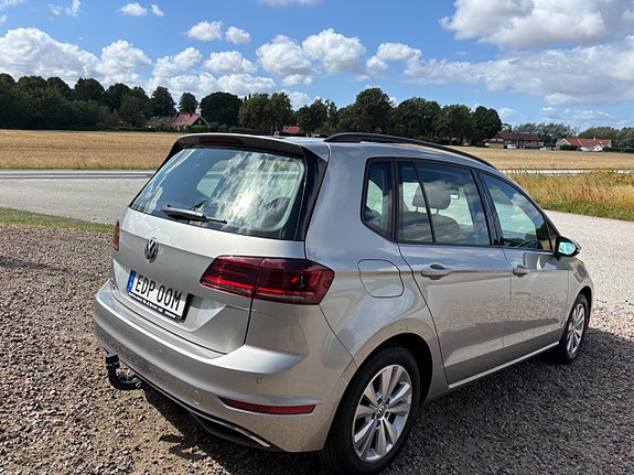 Volkswagen Golf Sportsvan 3 of 7