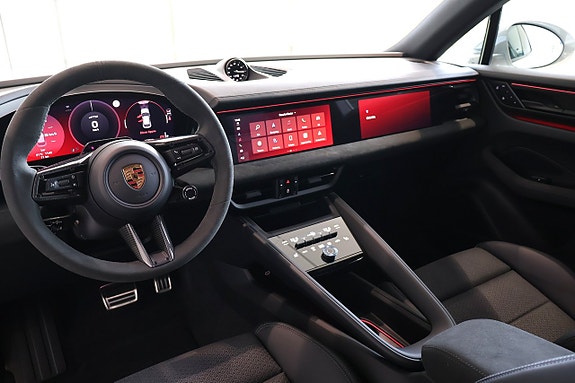 Porsche Macan GTS 12 of 20