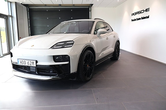 Porsche Macan GTS 2 of 20