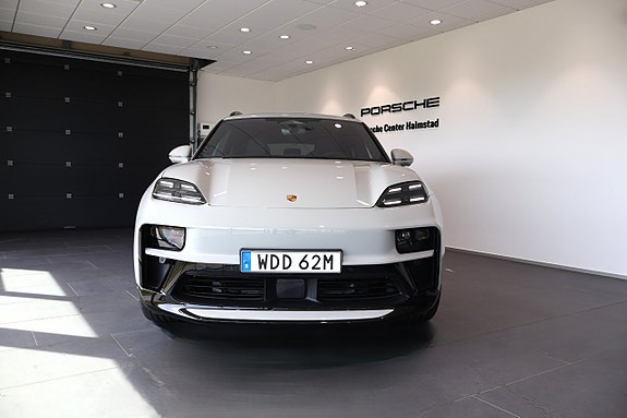Porsche Macan GTS 3 of 20