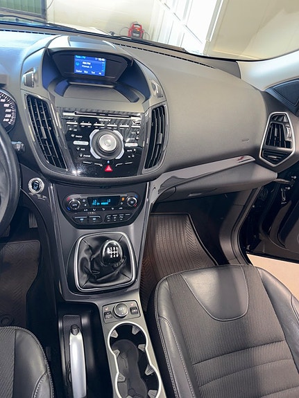 Ford Kuga 12 of 20