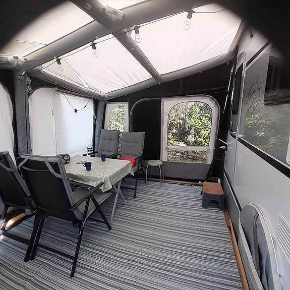 Knaus Silver selection 2 of 11