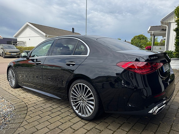 Mercedes-Benz C300 d 4 of 12