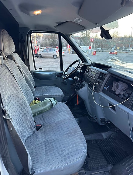 Ford Transit 7 of 8