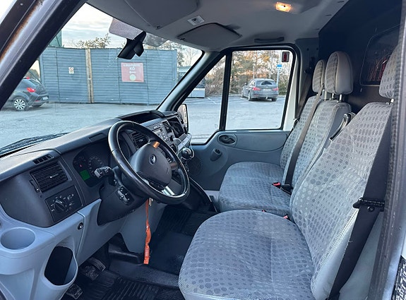 Ford Transit 6 of 8