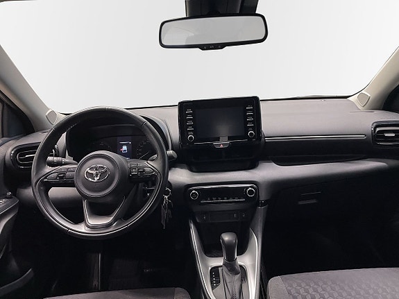 Toyota Yaris 8 of 11