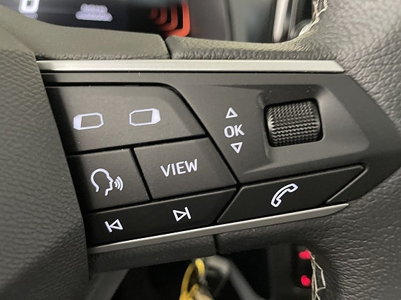 Seat Arona 15 of 19