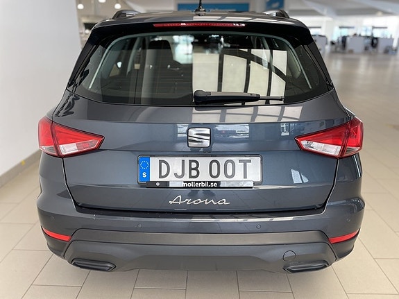 Seat Arona 8 of 19
