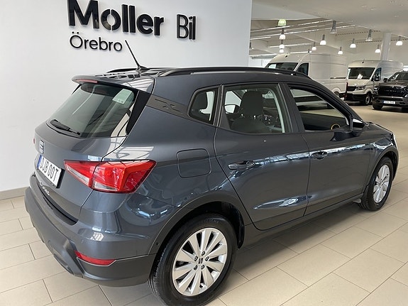 Seat Arona 7 of 19