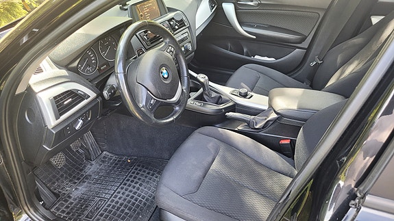 BMW 118d 5 of 6