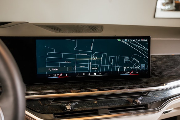 BMW X7 14 of 25