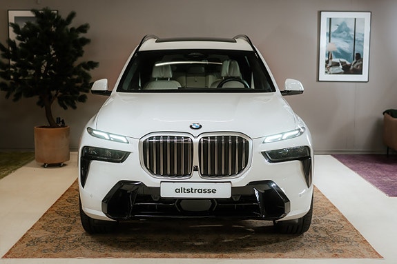BMW X7 5 of 25
