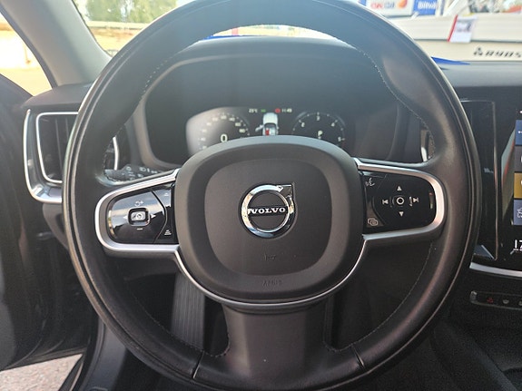 Volvo V60 Cross Country 19 of 27