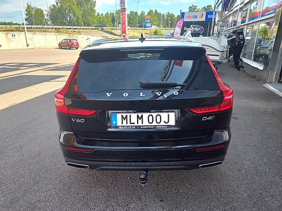 Volvo V60 Cross Country 6 of 27