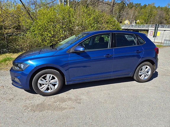 Volkswagen Polo 2 of 10