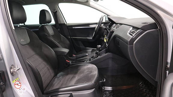 Skoda Octavia Scout 7 of 18