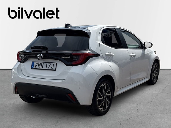 Toyota Yaris 4 of 14
