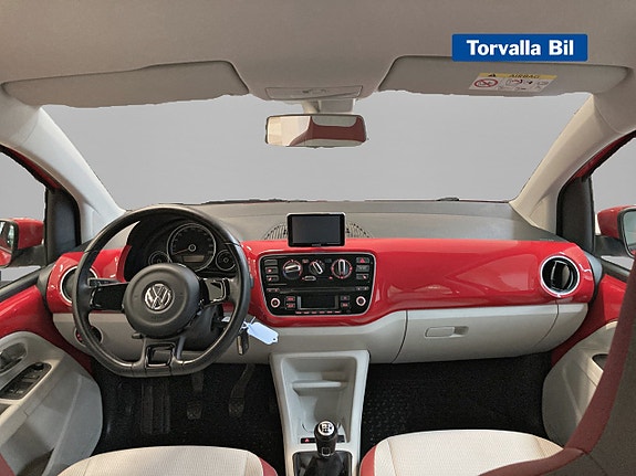 Volkswagen UP! 7 of 13