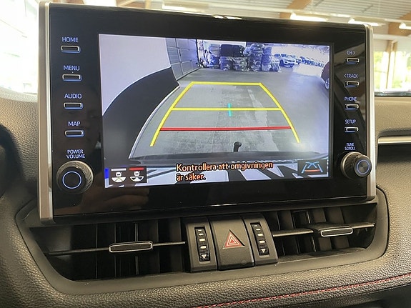 Toyota RAV4 Plug-in Hybrid 21 of 23