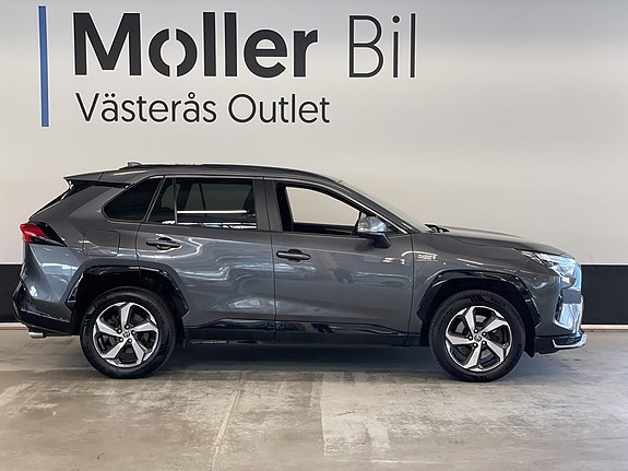 Toyota RAV4 Plug-in Hybrid 5 of 23