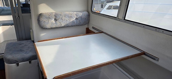 Bella 7000 / Volvo Penta 2003 9 of 12