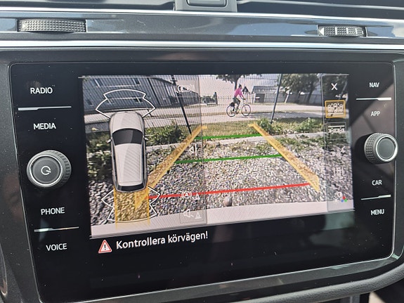 Volkswagen Tiguan 17 of 18