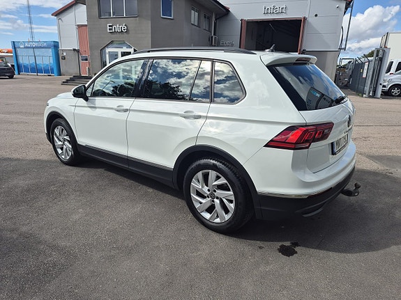 Volkswagen Tiguan 5 of 18