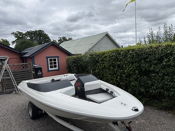 Sea Ray 160 4 of 5