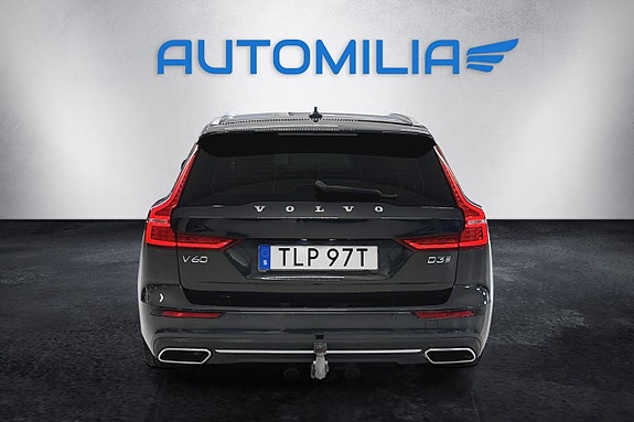 Volvo V60 15 of 19