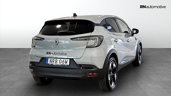 Renault Captur 2 of 26
