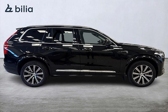 Volvo XC90 18 of 25