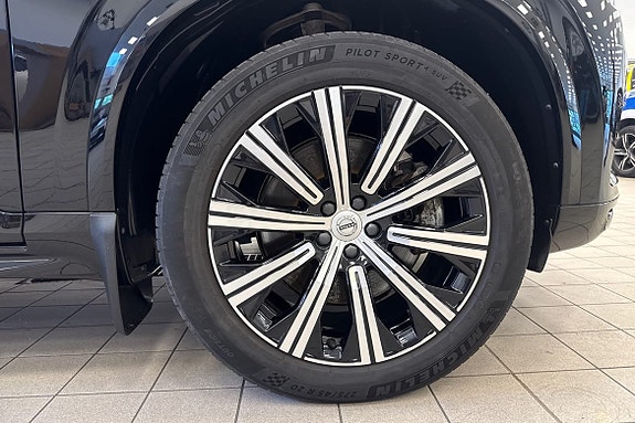 Volvo XC90 17 of 25